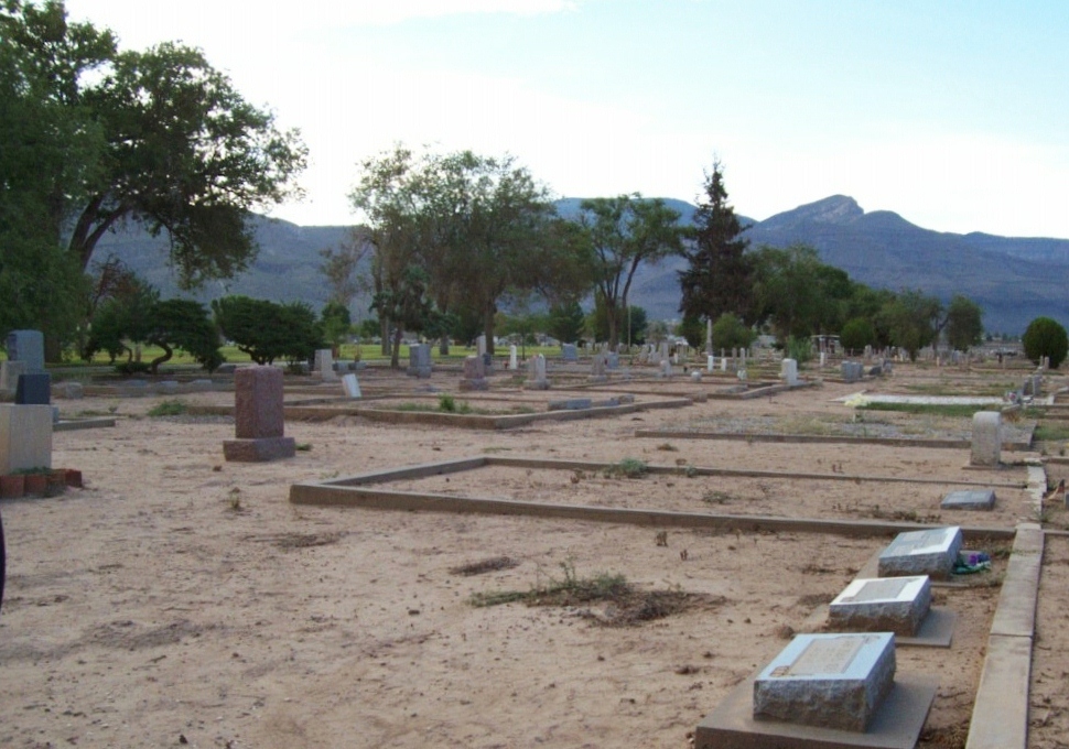 Monte Vista Cemetery grounds