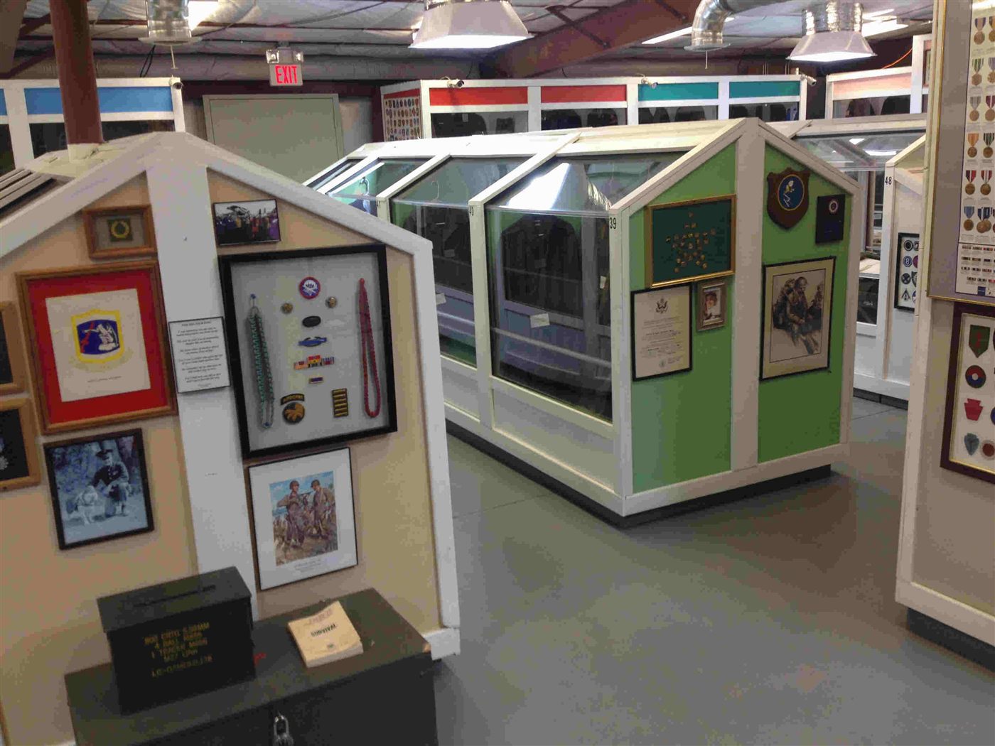 Museum exhibit hall display case